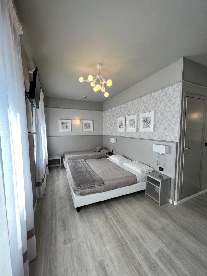 Hotel La Pace San Mauro Torinese Exterior photo