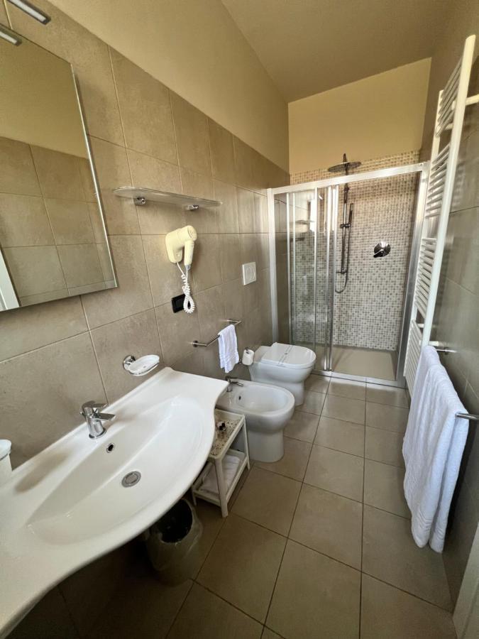 Hotel La Pace San Mauro Torinese Exterior photo