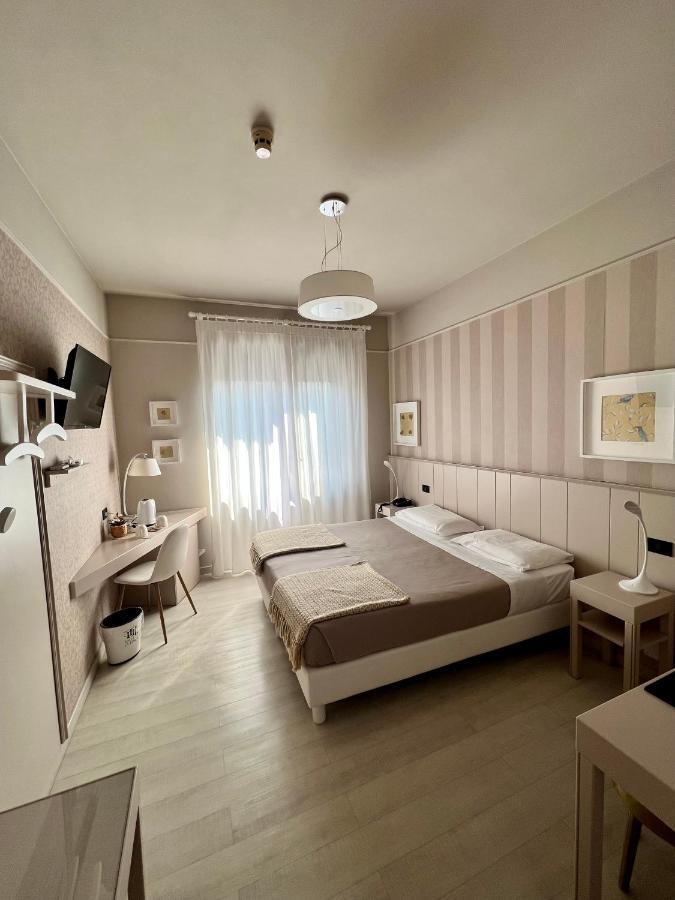 Hotel La Pace San Mauro Torinese Exterior photo