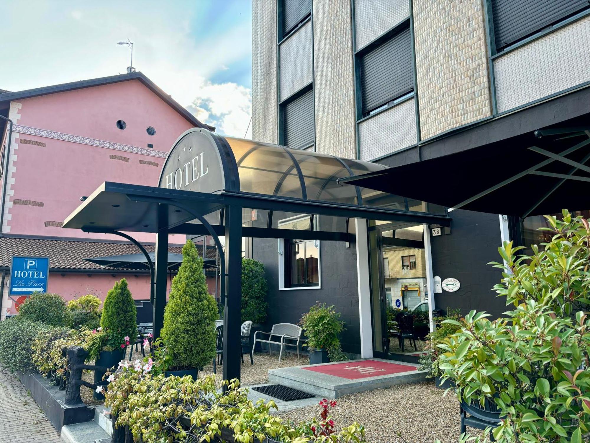 Hotel La Pace San Mauro Torinese Exterior photo