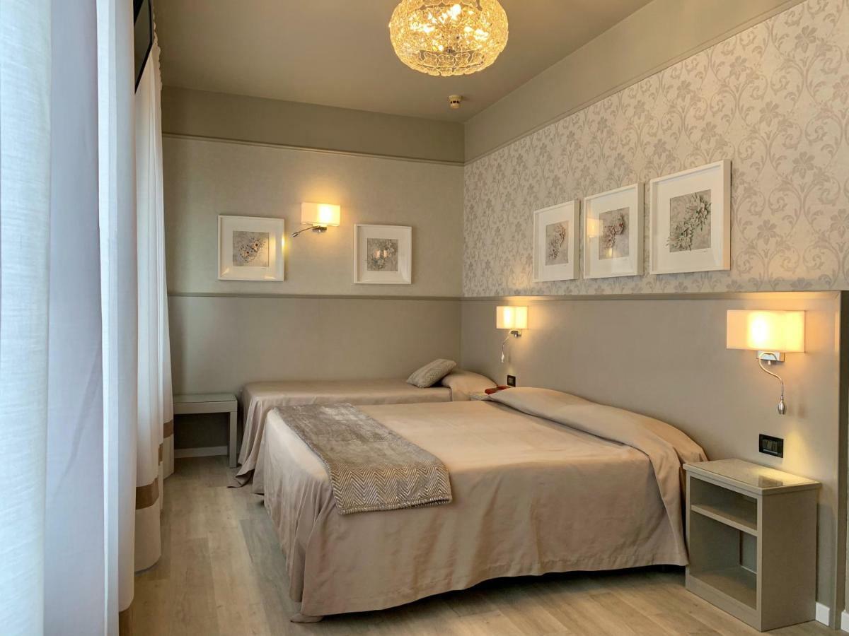 Hotel La Pace San Mauro Torinese Exterior photo